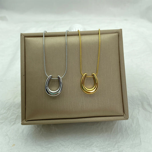 U Shaped Steel Cute Pendant Stainless Steel Necklace For Women fashion Jewerly New In Accessories Neckace Gold Color Simple