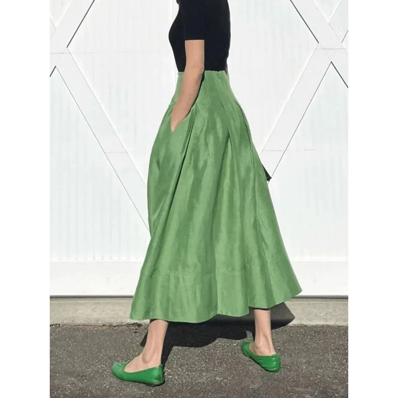 2024 French elegant retro green umbrella skirt temperament high-waisted slimming puffed skirt